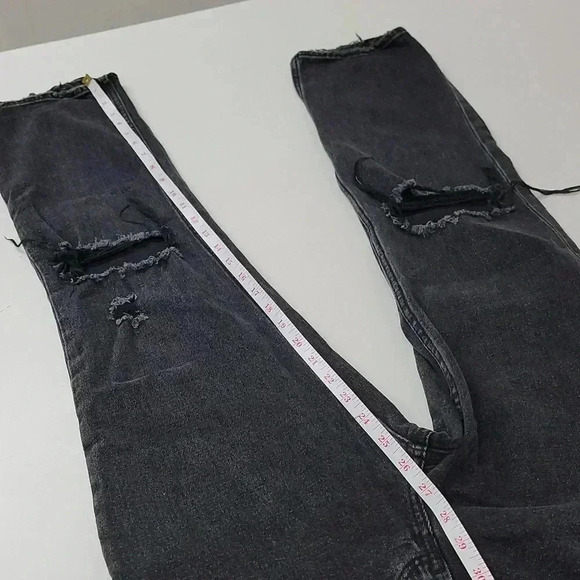 Abercrombie Ultra High Rise Ankle Straight Jeans- washed black - Picture 6 of 13